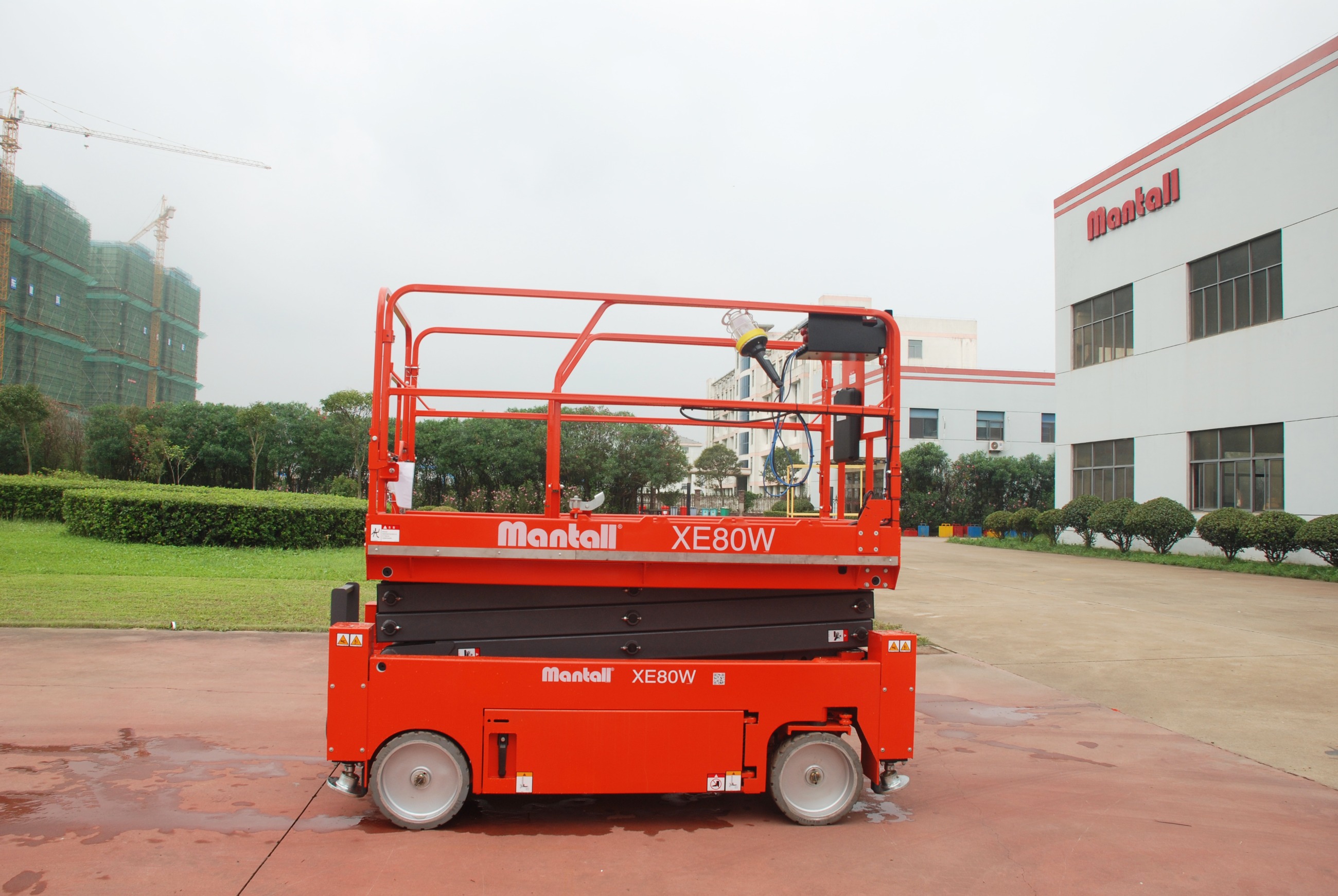 防爆高空作業(yè)平臺(tái)XE80W